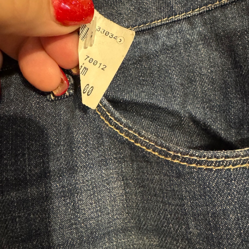 NWT American Eagle Outfitters *REAL FLARE* Jeans SIZE: 4 BIN #1 - Picture 4 of 10